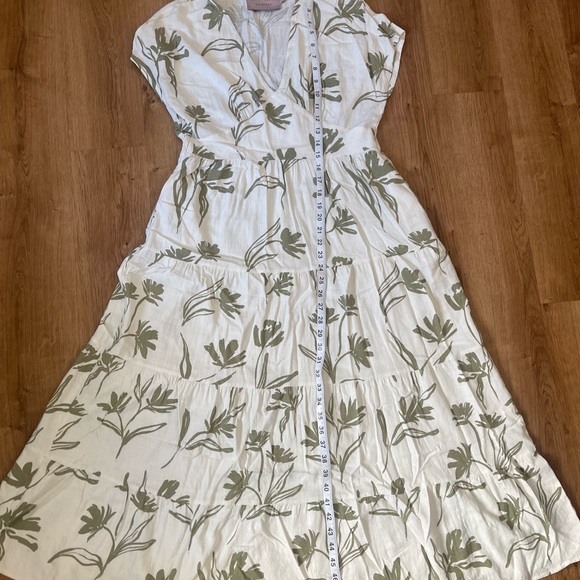White Closet Elements Maxi Dress with Olive Floral Print - Picture 11 of 12